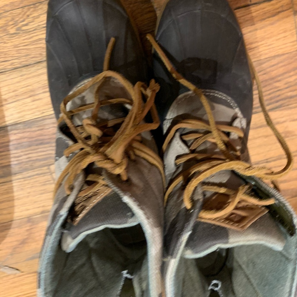 Sperry camo boots